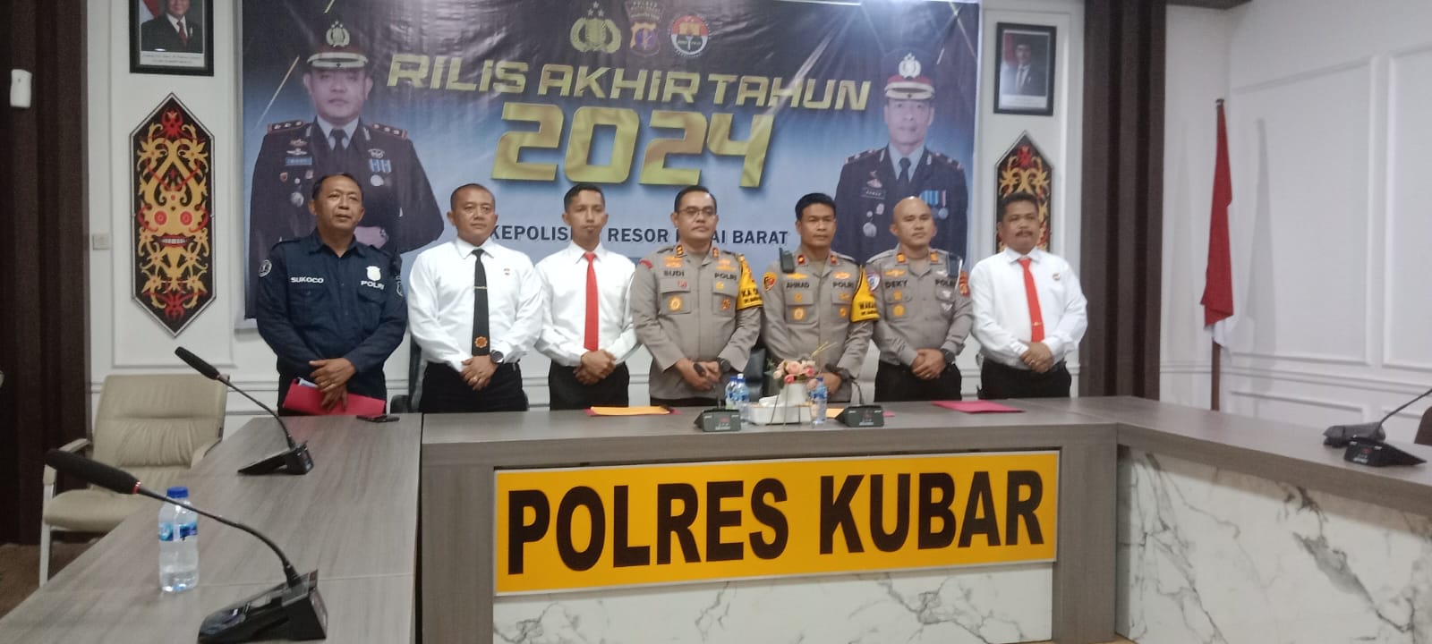 Kapolres Kutai Barat saat merilis akhir Tahun 2024. Selasa (31/12/2024)