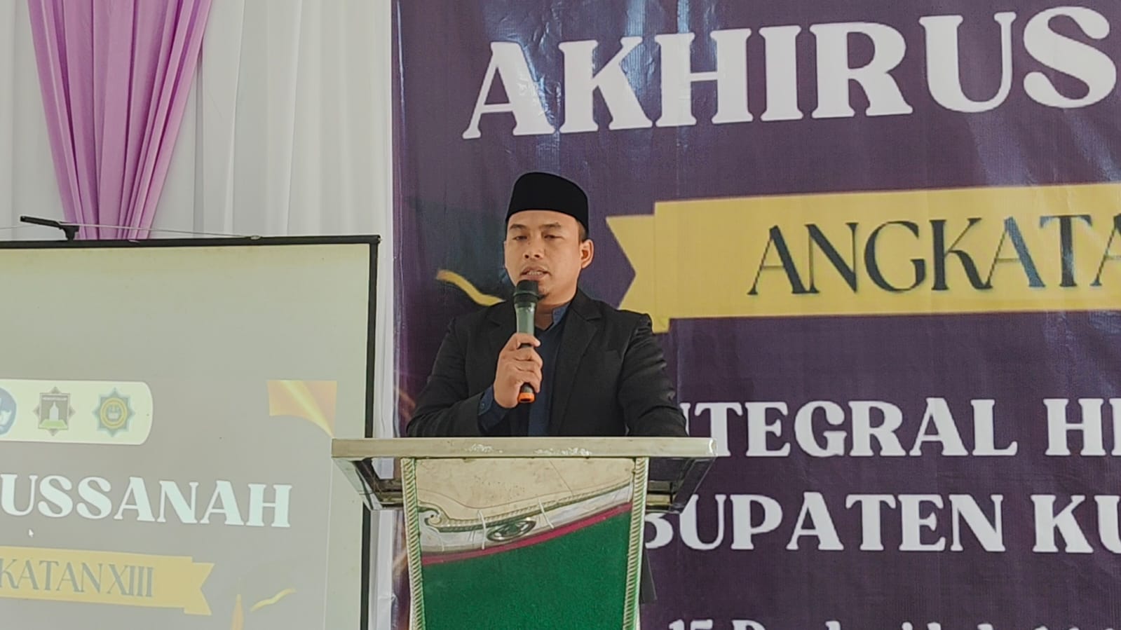 Kepala SMP Integral Hidayatullah Kutai Barat, Abdan Qoribullah, S.Kom.I. Selasa (13/5/2025) Penulis: Johansyah