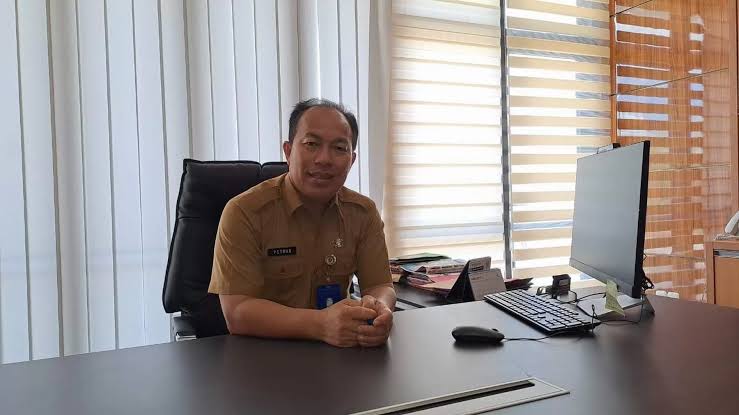 Kepala Badan Keuangan dan Aset Daerah (BKAD) Kubar, Petrus
