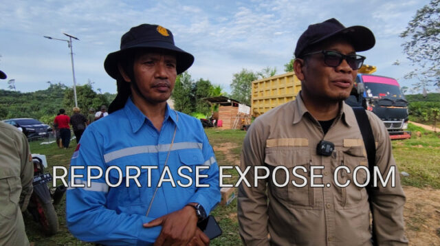 Foto: Tim Dinas Kehutanan Provinsi Kalimantan Timur bersama Ikatan Polisi Kehutanan (IPKI), KPHP Kecamatan Damai, anggota DPRD Kutai Barat, dan masyarakat Kampung Besiq saat mengamankan truk bermuatan kayu Ulin ilegal tanpa dokumen resmi di kawasan Hutan Desa Besiq, Kecamatan Damai, Kabupaten Kutai Barat, Rabu (28/1/2026). Tiga sopir beserta barang bukti kini diserahkan ke Polres Kutai Barat untuk proses hukum. Penulis: Johansyah