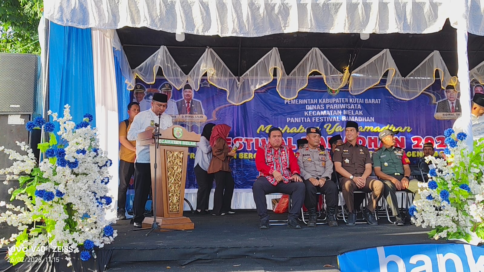 Bupati Kutai Barat, Frederick Edwin, secara resmi membuka Festival Ramadhan 1447 H/2026 sebagai wujud dukungan pemerintah daerah terhadap kegiatan keagamaan dan pemberdayaan ekonomi masyarakat. Kamis (26/2/2026) Penulis: Johansyah