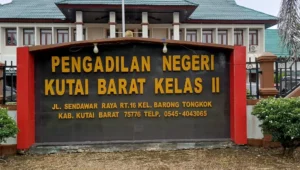 Kantor Pengadilan Negeri Kutai Barat di Sendawar, Kabupaten Kutai Barat, Kalimantan Timur, yang menjadi lembaga peradilan tingkat pertama dalam penanganan perkara perdata dan pidana di wilayah tersebut.