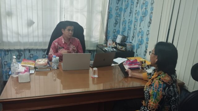 Kepala Bidang Pembinaan Ketenagaan Dinas Pendidikan Kutai Barat, Benedikus, menyampaikan komitmen pemerintah daerah dalam menjaga kesejahteraan guru dan tata kelola keuangan yang patuh regulasi.