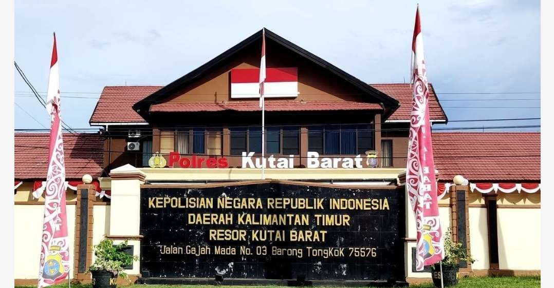 Kantor Polres Kutai Barat di Sendawar, lokasi pelaksanaan Upacara Pemberhentian Tidak Dengan Hormat (PTDH) terhadap anggota Polri.