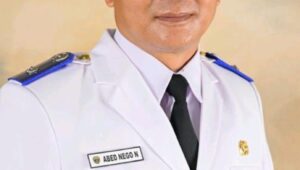 Petinggi Kampung Bentas, Kecamatan Siluq Ngurai, Kabupaten Kutai Barat, Abet Nego, memberikan keterangan kepada Reportaseexpose, Minggu (03/5/2026). Penulis: Johansyah