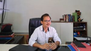 Ketua Umum DPP LSM Gerakan Pandawa Bertuah (Radar) Kutai Barat, Hertin Armansyah, memberikan tanggapan terkait mutasi jabatan Kapolres Kutai Barat.