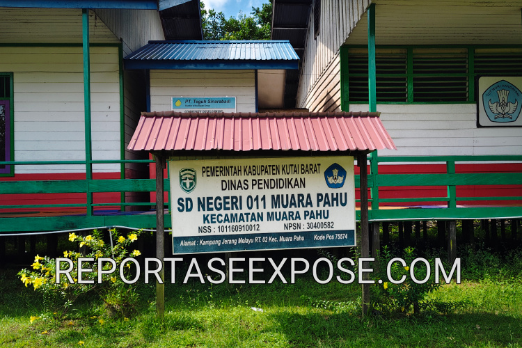 Potret SDN 011 Kampung Jerang Melayu, Kutai Barat, yang masih bergelut dengan keterbatasan sarana prasarana dan kekurangan tenaga pendidik. Penulis: Johansyah