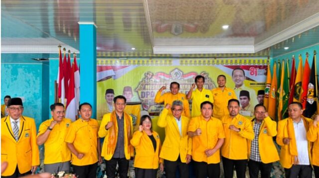 SIAP EMBAN AMANAT: H. Ahmad Syaiful (H Acong) secara aklamasi kembali terpilih sebagai Ketua DPD II Partai Golkar Kabupaten Kutai Barat periode 2026–2031 pada Musda VI Partai Golkar Kubar di Barong Tongkok, Sendawar, Minggu (23/8/2026).