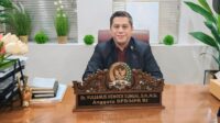 Ketua Umum Persatuan Dayak Kalimantan Timur sekaligus anggota DPD RI, Yulianus Henock Sumual, saat memberikan keterangan terkait aspirasi pemerataan pembangunan daerah di Samarinda, Kaltim.