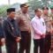 SINERGITAS TNI-POLRI: Kapolres Kutai Barat AKBP Haris Kurniawan, S.I.K., M.I.K., saat menghadiri acara tradisi pelepasan dan penyambutan Dandim 0912/Kutai Barat di Makodim 0912/Kutai Barat, Sendawar, Senin (19/10/2026). Kegiatan ini turut dihadiri Bupati Kutai Barat Frederick Edwin, A.Md., Wakil Bupati H. Nanang Adriani, S.PKP., M.Si., unsur Forkopimda, serta pejabat lama dan baru Dandim 0912/Kubar. (Foto: Dok. Humas Polres Kubar)